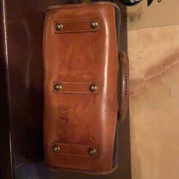 Dooney Bourke purse - Picture 2 of 5